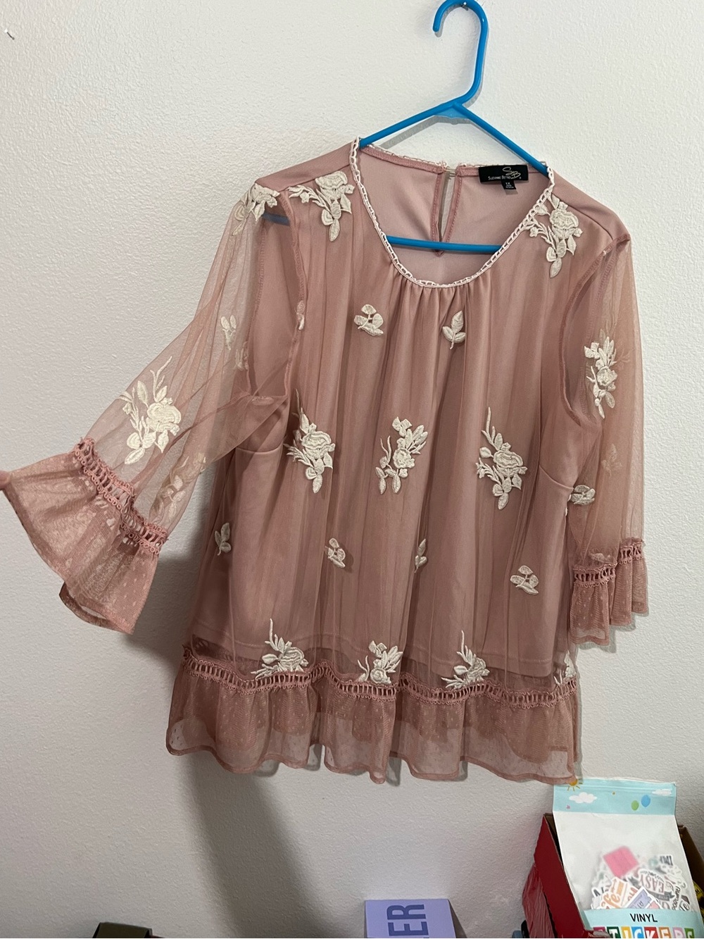Suzanne Betro Dusty Rose Mesh Tunic with Ivory Floral Appliqué - Picture 2 of 13